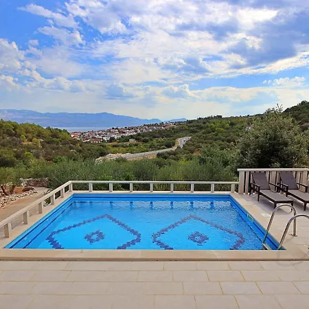 Сasa de vacaciones Tonka By Interhome